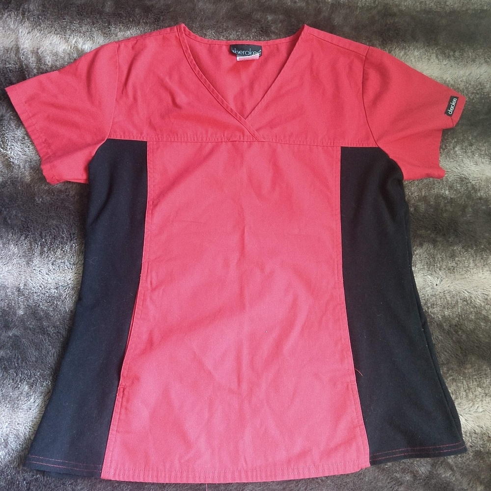 *SOLD*Cherokee Women's Scrub Top with Front Pocket